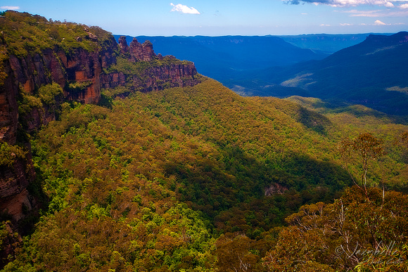 101230 Blue Mountains Jamison Valley and Three Sisters