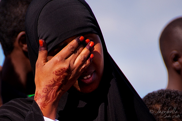 110626 World Refugee Day festival Annerley hands with henna tattoo 2