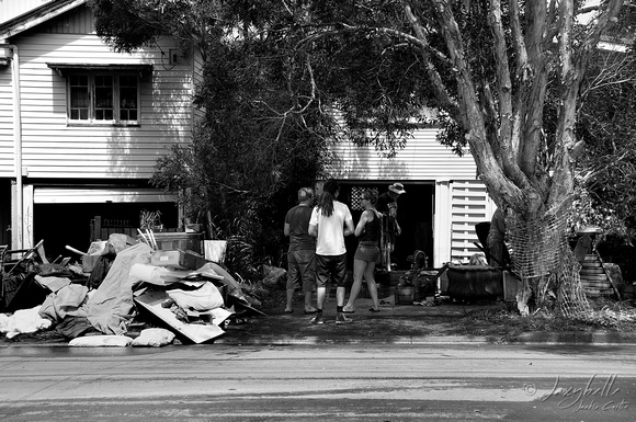 14.1.2011 Smallman St Residents clean up BW